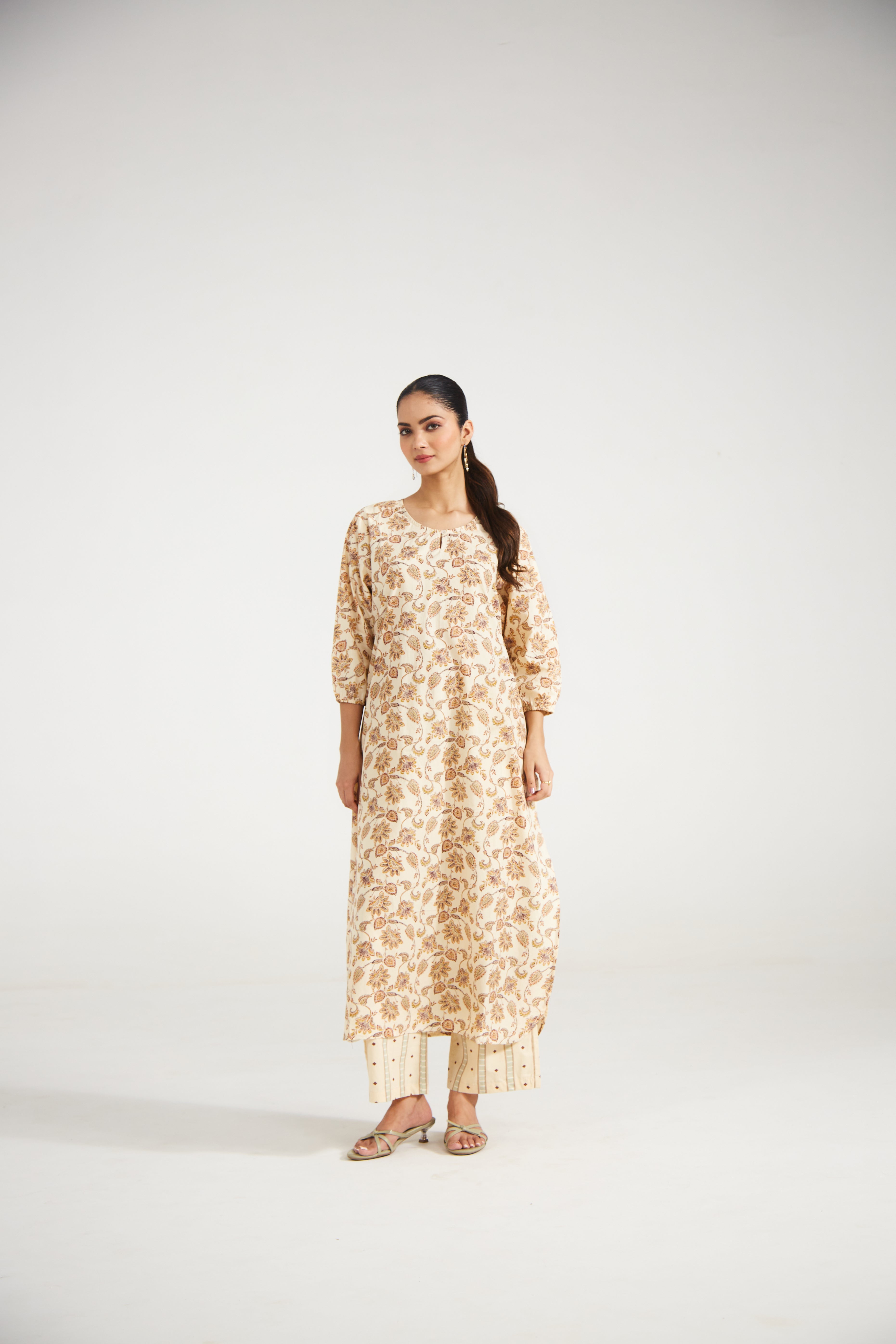 Beige Floral Printed Tunic Set (Set of Two) – Label Saymo