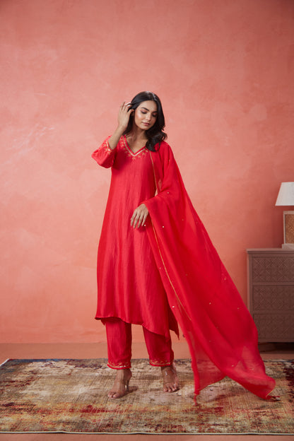 Red Noor Embroidered Suit Set (Set Of Three)