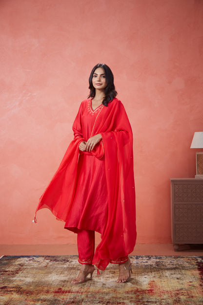 Red Noor Embroidered Suit Set (Set Of Three)