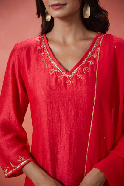 Red Noor Embroidered Suit Set (Set Of Three)