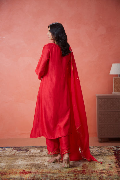 Red Noor Embroidered Suit Set (Set Of Three)
