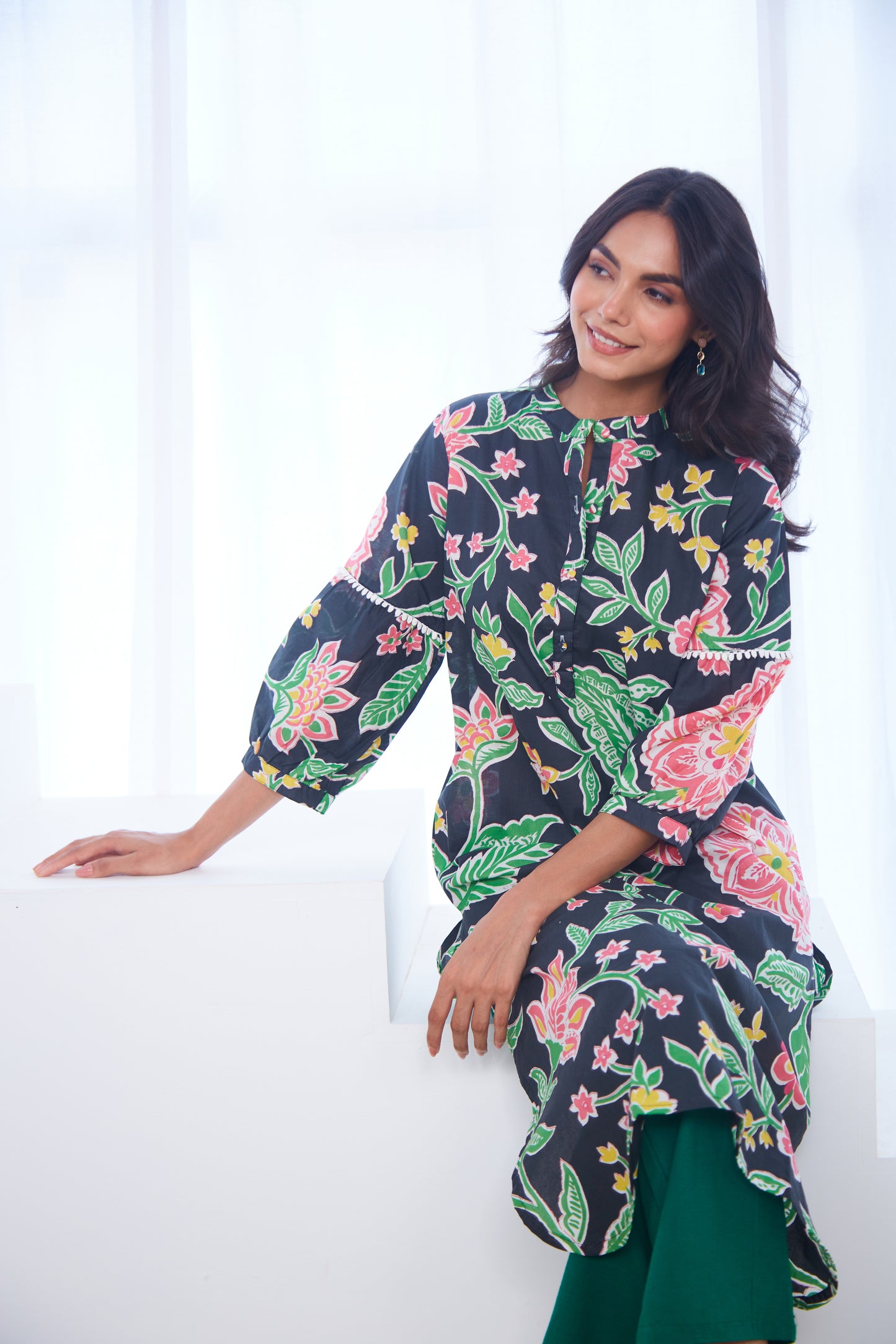 Black Floral Bloom Tunic Set (Set Of Two)